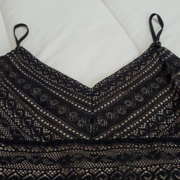 LOFT | Lace Overlay Black and Nude Cami Tank Top Women's Size Small Petite - Picture 8 of 8